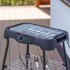 Elektromos grill rácsa és hőmérséklet-szabályozó gombja közelről - Homelux, OUTLET-5902659147486